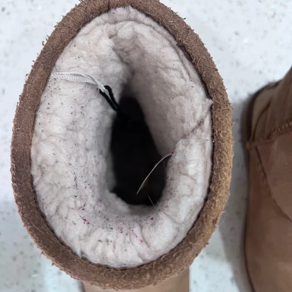 UGG Classic II Tan Boots Kids 12 VGUC - Picture 5 of 12